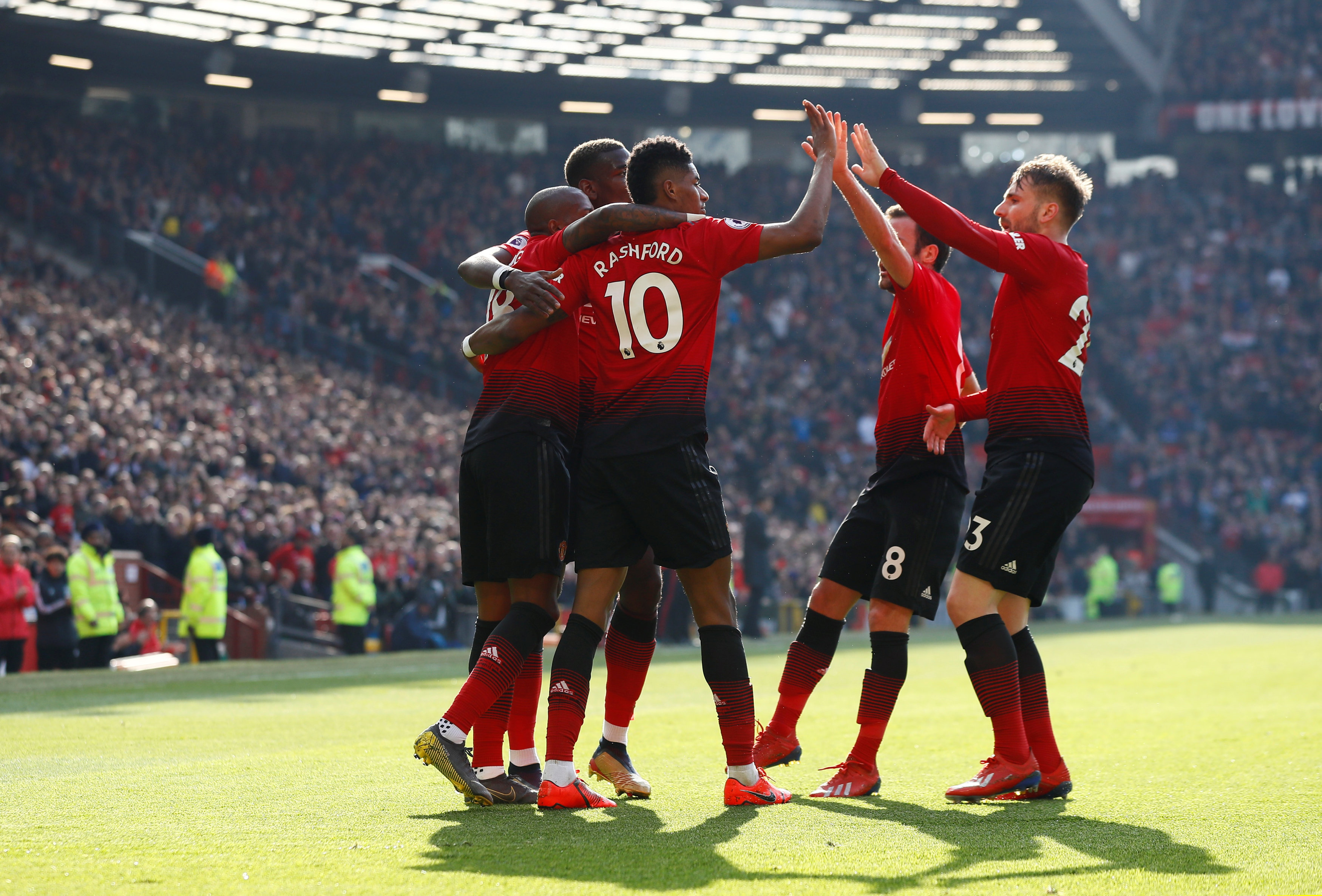 却隐藏着更 却隐藏着更